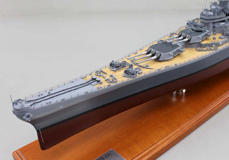 uss-wisconsin-model