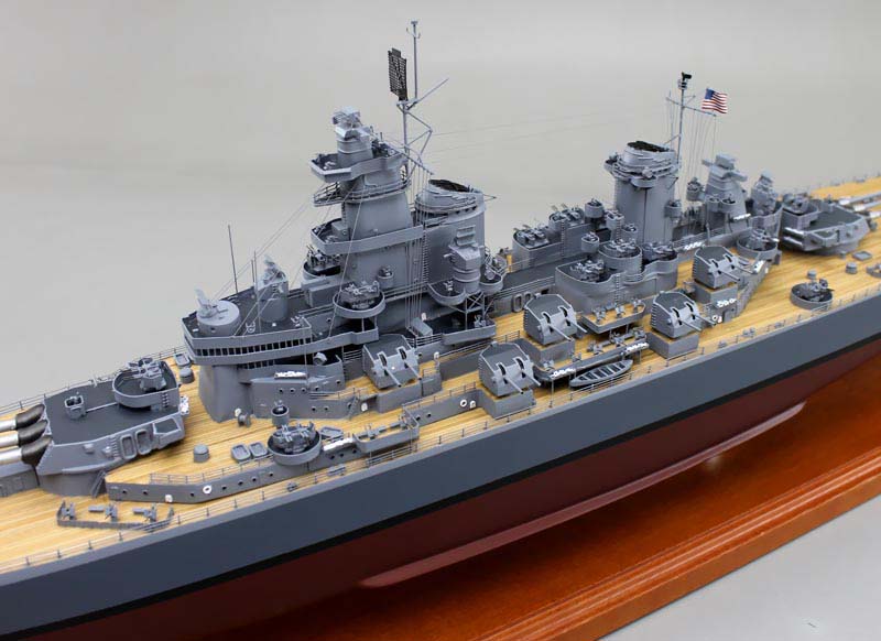 uss-wisconsin-replica-model