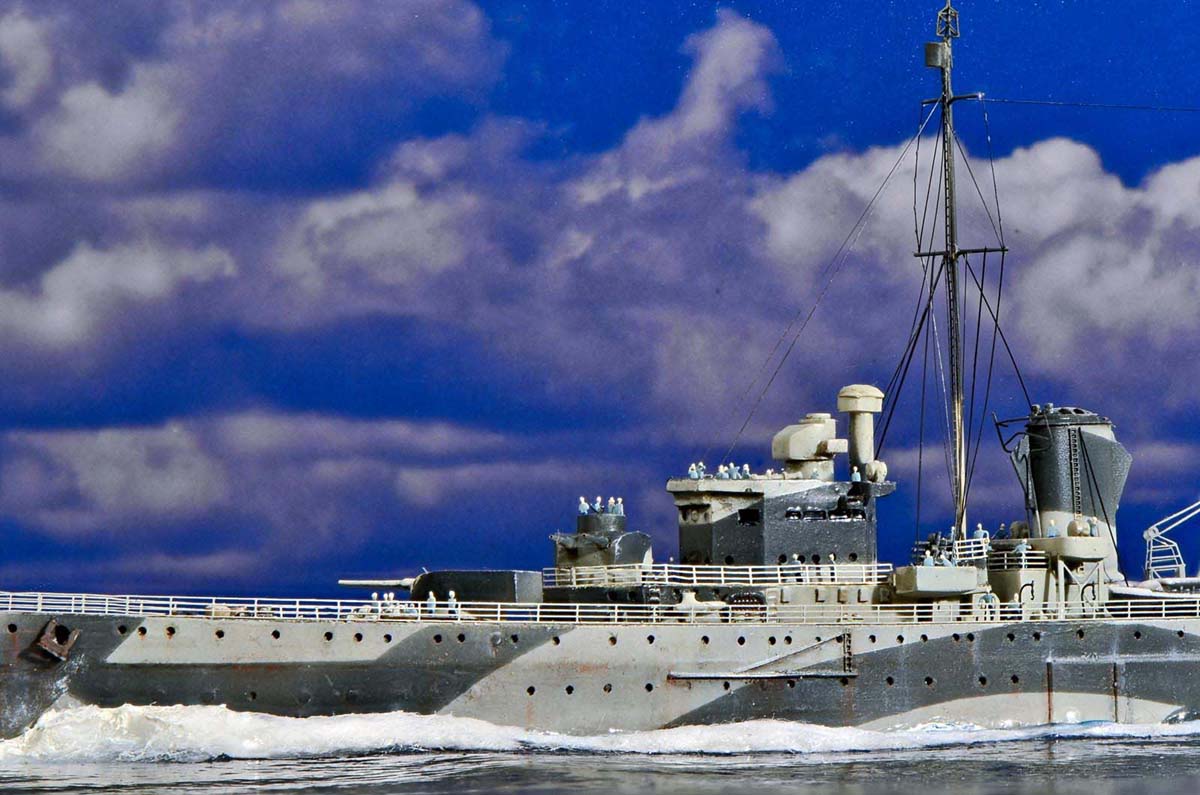 HMAS-Perth25