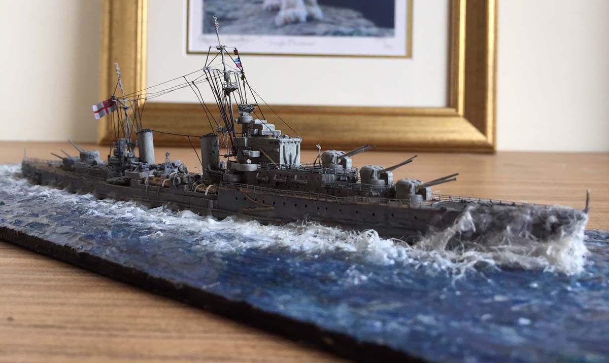 HMS-Dido-F