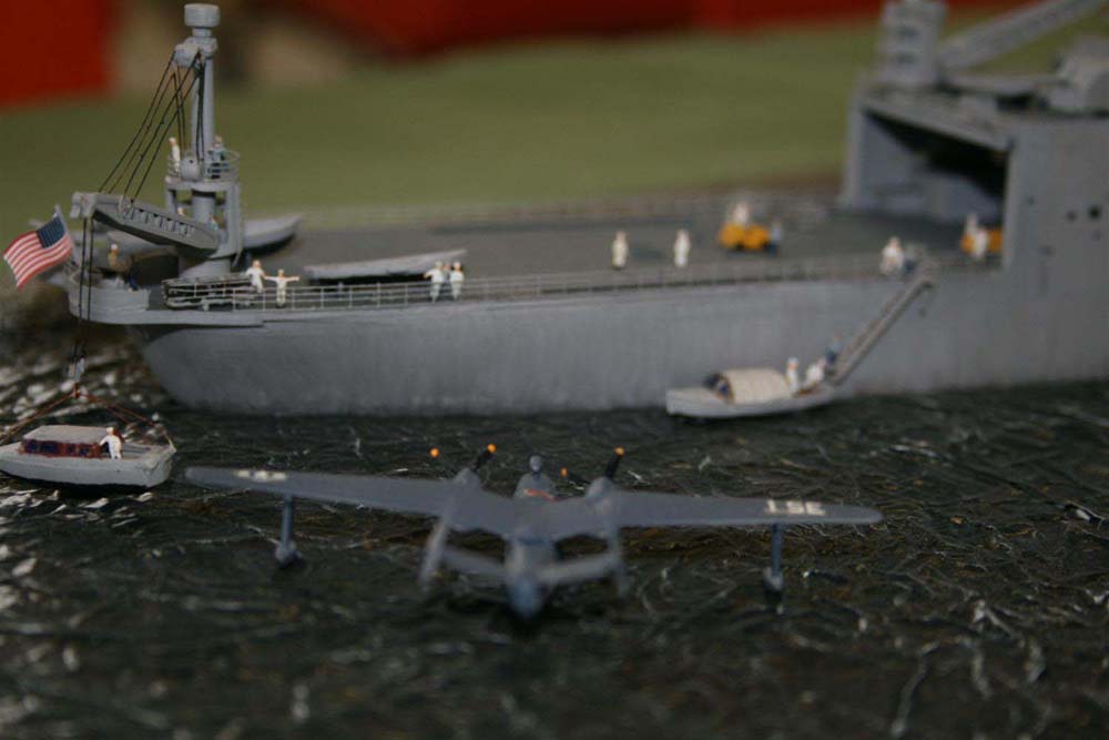 400-Revell-USS_Pine_Island_03