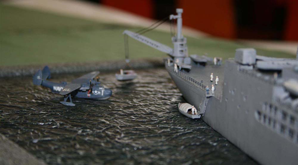 400-Revell-USS_Pine_Island_04