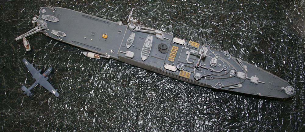 400-Revell-USS_Pine_Island_06