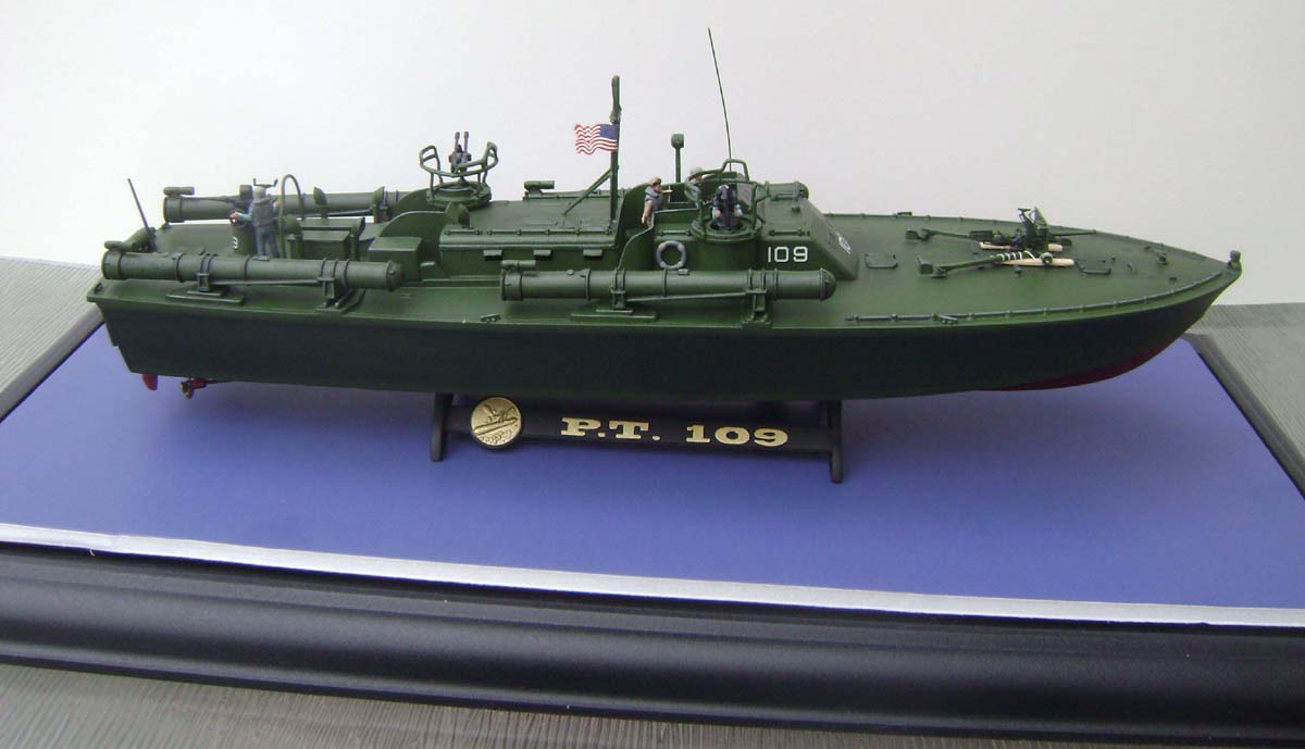 revell pt 109 model