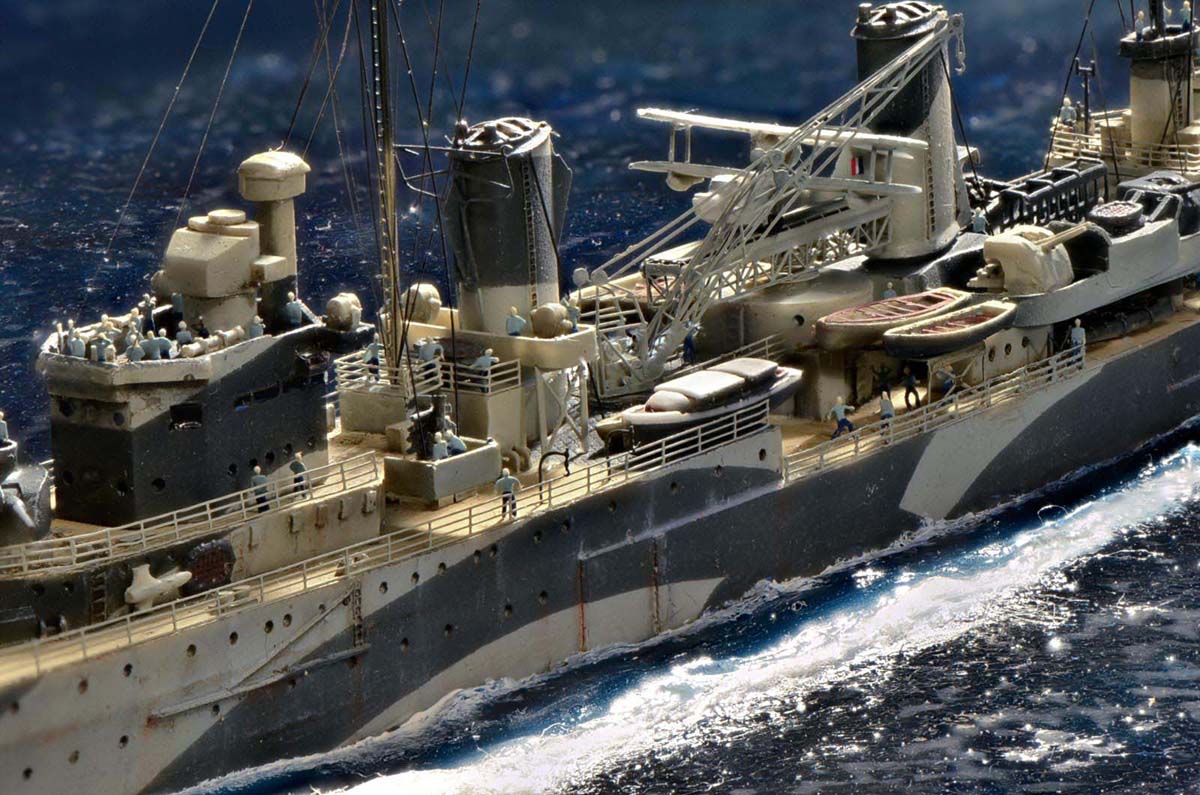 HMAS-Perth35